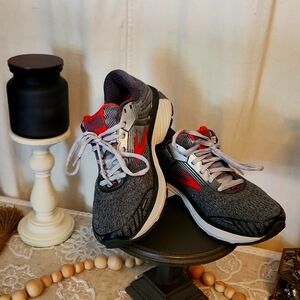 Brooks Adrenaline GTS 18 Gray and Pink Size 9 Wide